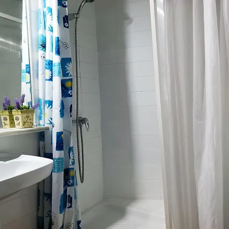 Carihuela Renovado - Wifi 365 Mbps - Fire Stick Amazon - Playa A 50 Metros Torremolinos