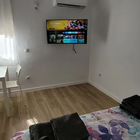 Apartment Carihuela Renovado - Wifi 365 Mbps - Fire Stick Amazon - Playa A 50 Metros